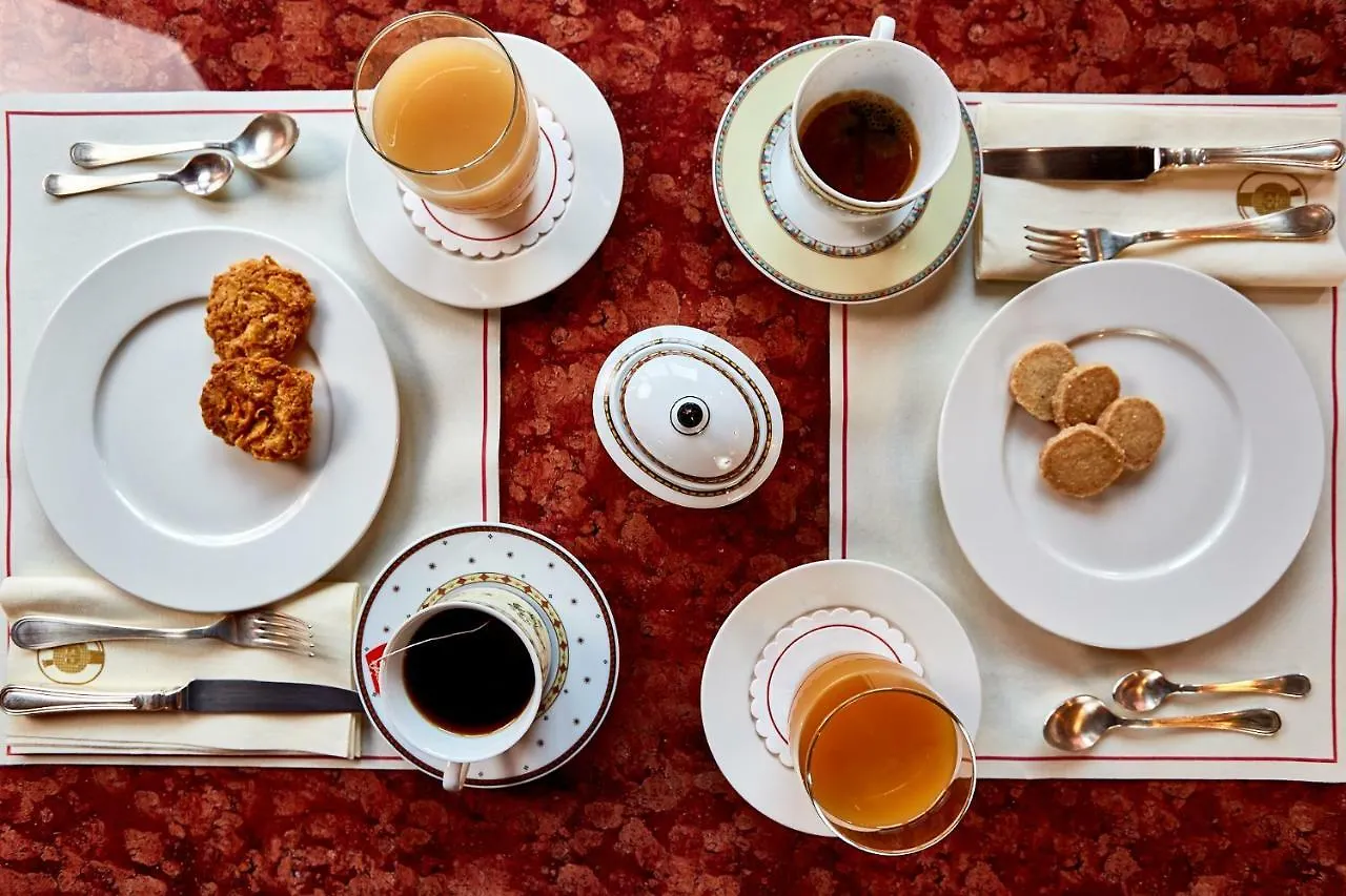 Albergo Trattoria Il Leone Pomponesco İtalya