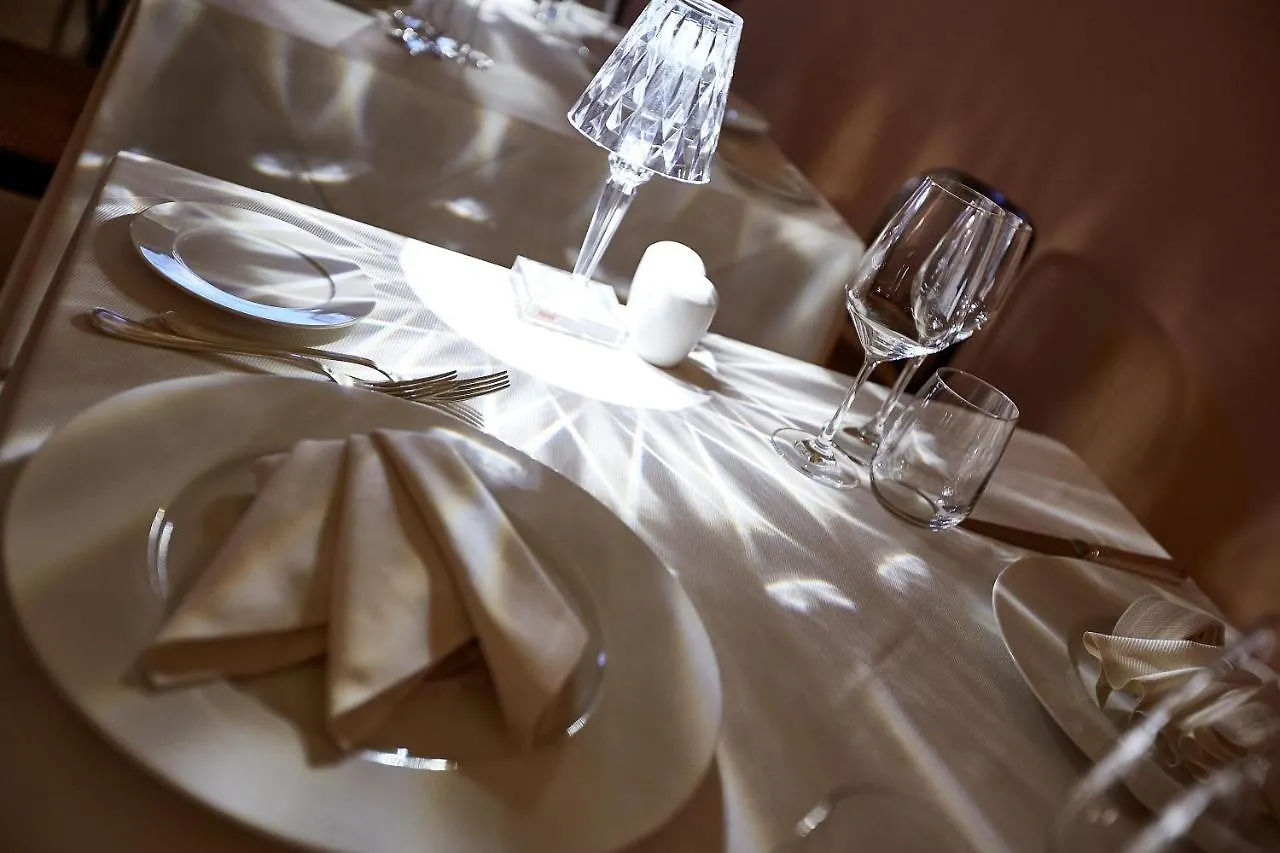 Albergo Trattoria Il Leone Pomponesco Italien