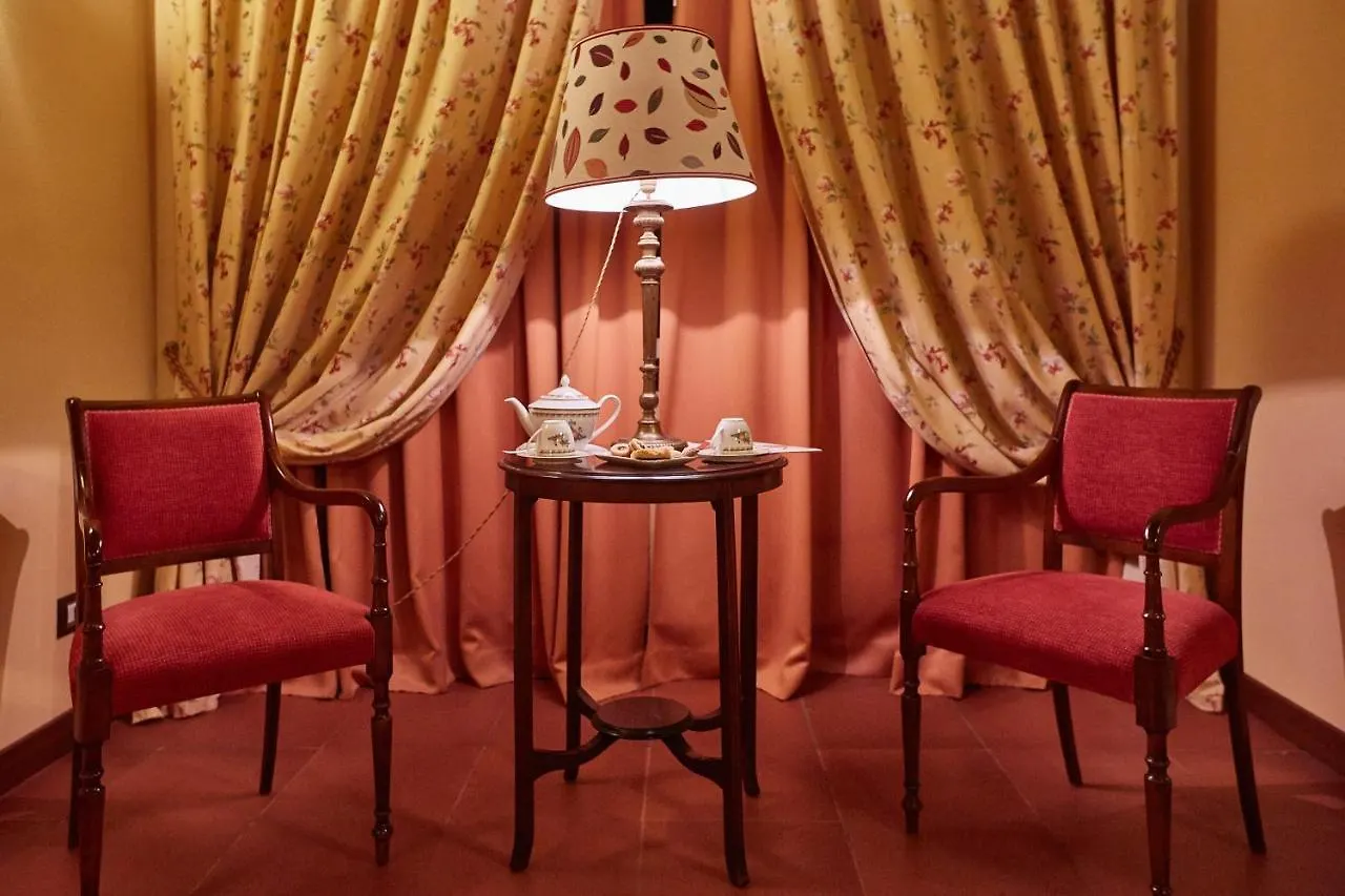 Albergo Trattoria Il Leone Pomponesco Hotel