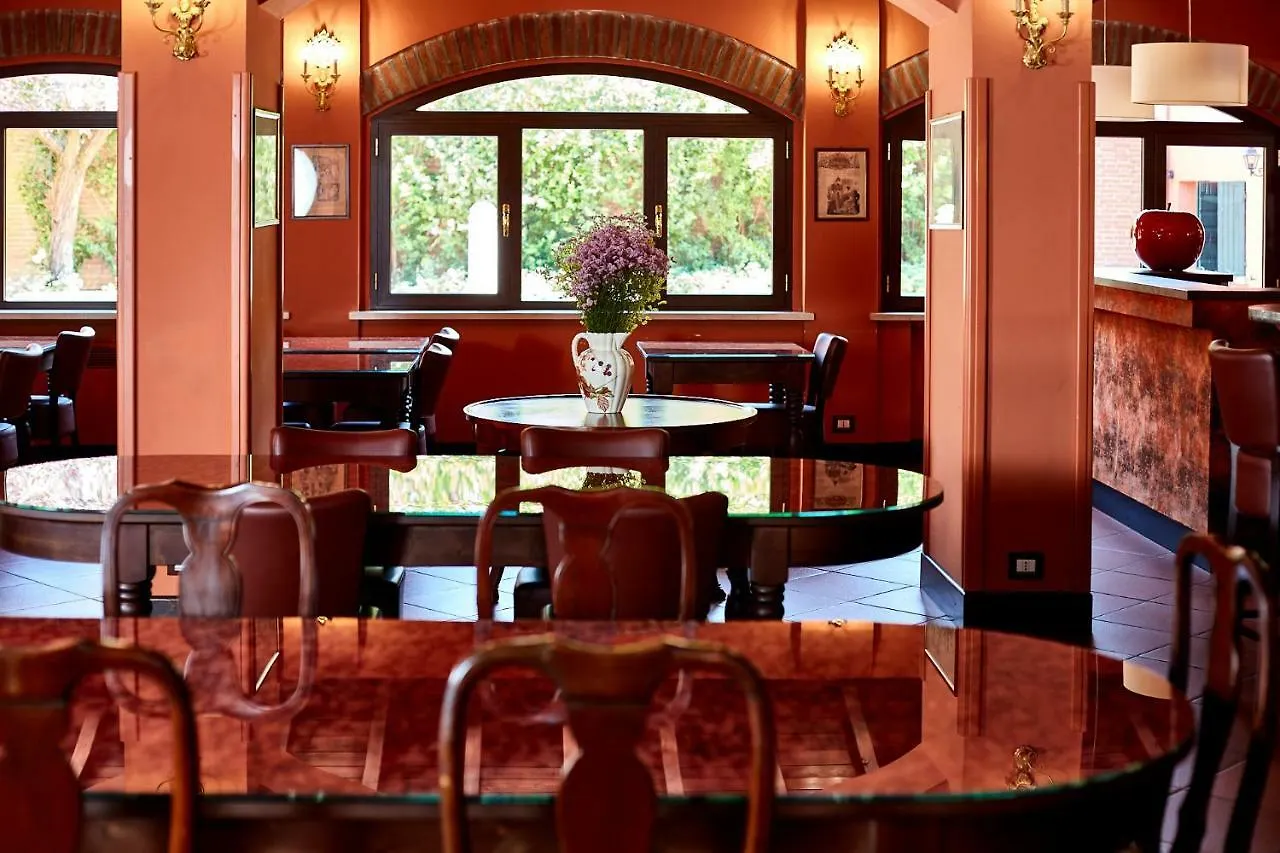 Albergo Trattoria Il Leone Pomponesco 3*,  Italien